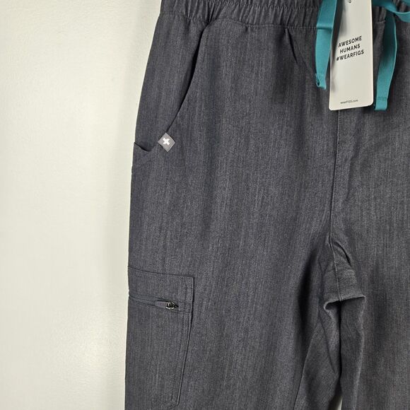 Figs Women’s XS Petite Zamora Jogger Scrub Pants Gray Pockets 840140669916 NWT - Picture 3 of 7